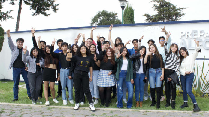 Alumnos de Prepa Calderón reciben galardón en la Cineteca Guillermo del Toro