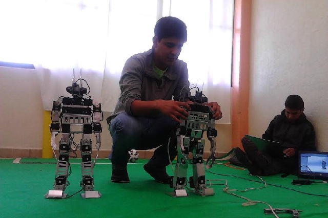 Mostrarán alumnos del Tec de Tehuacán robots a público de China