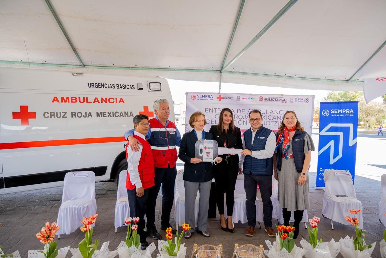 Cruz Roja Mexicana de Huejotzingo recibe ambulancia nueva