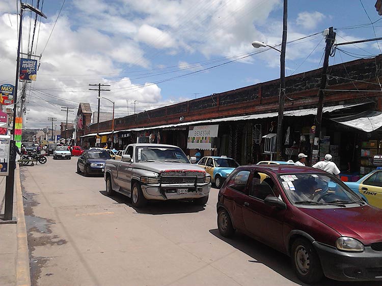 Ambulantes se retiran de las calles de San Martín Texmelucan 