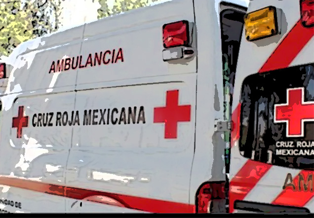 Conductor atropella a motociclista y se estrella contra poste sobre la 11 Sur