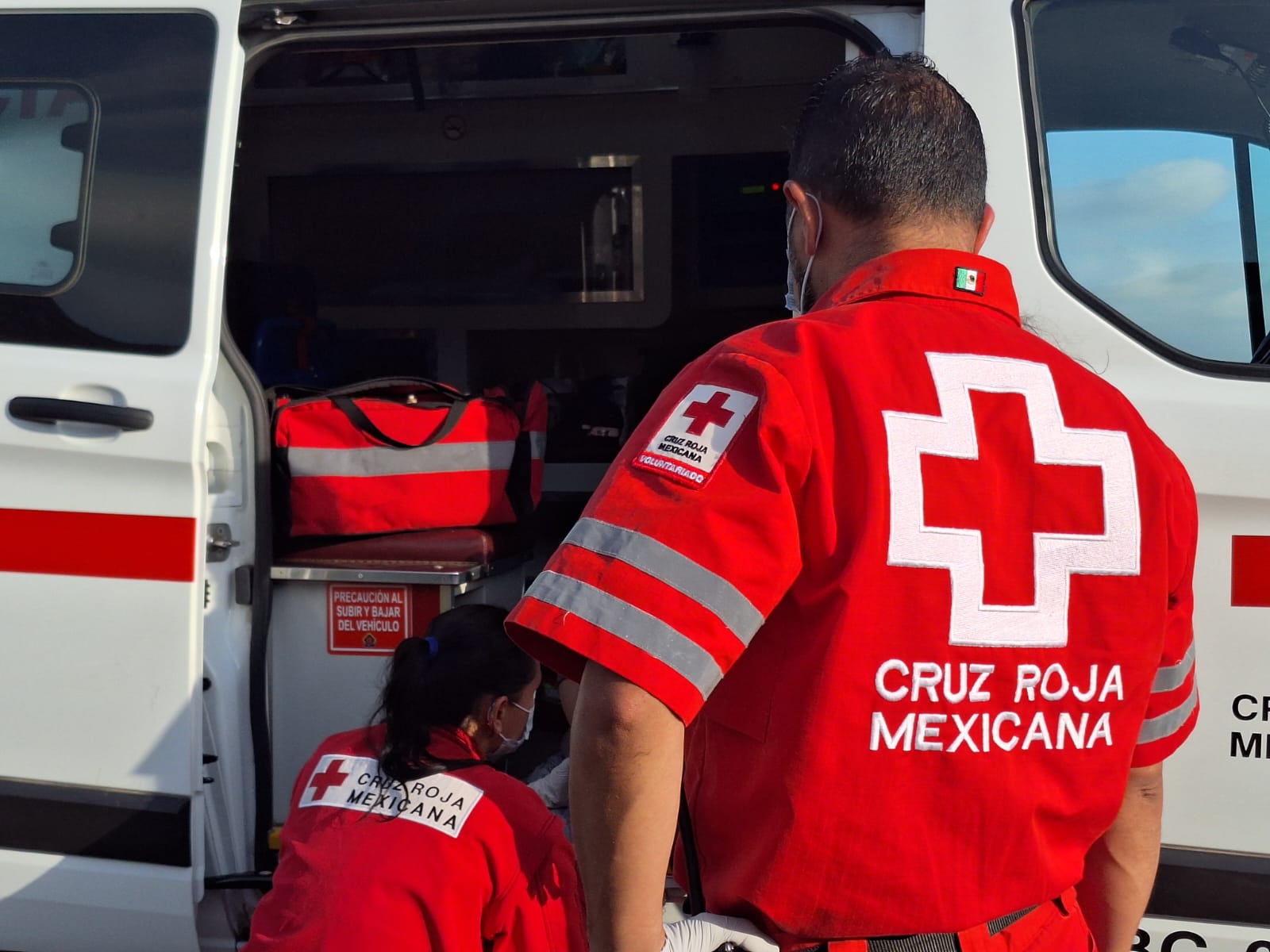 Choque en Atzizintla deja 5 personas heridas