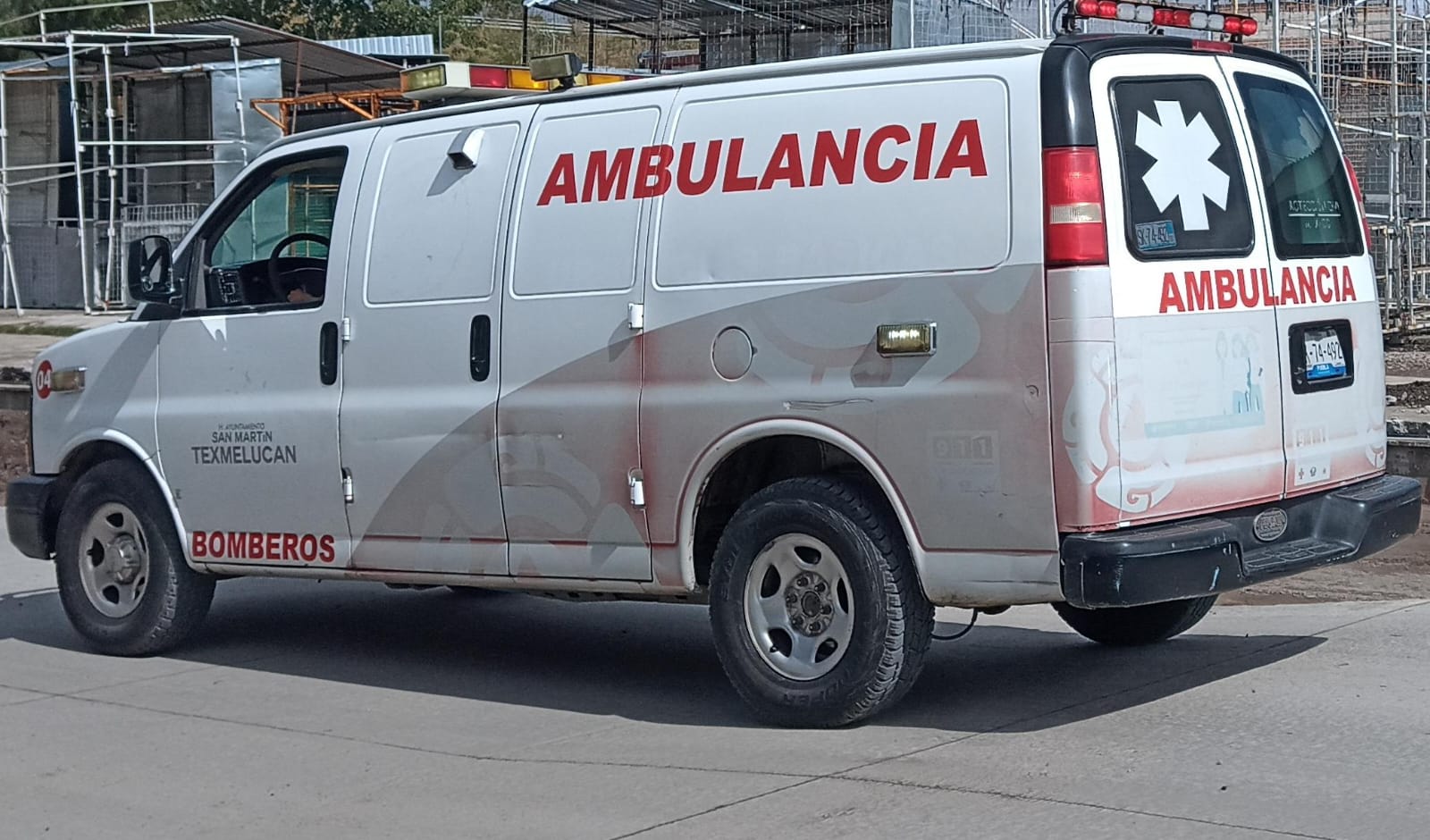 Mujer intenta ahorcarse en un árbol y termina en el hospital de Texmelucan