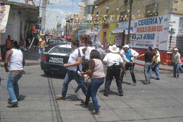 Admite Texmelucan que operativos no frenan el ambulantaje