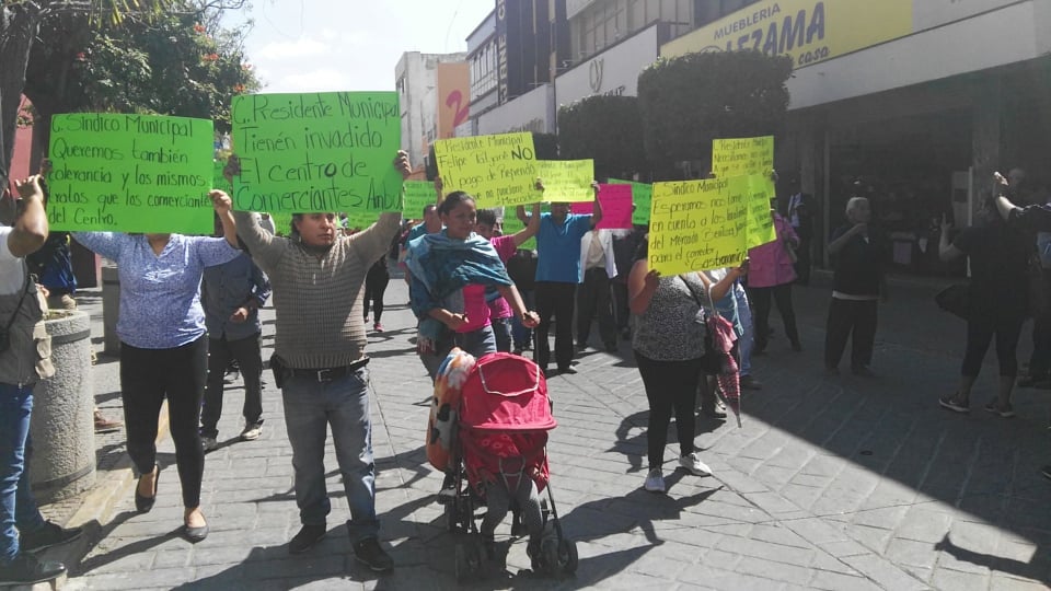 Daña conflicto de ambulantes a comercio formal: Canaco