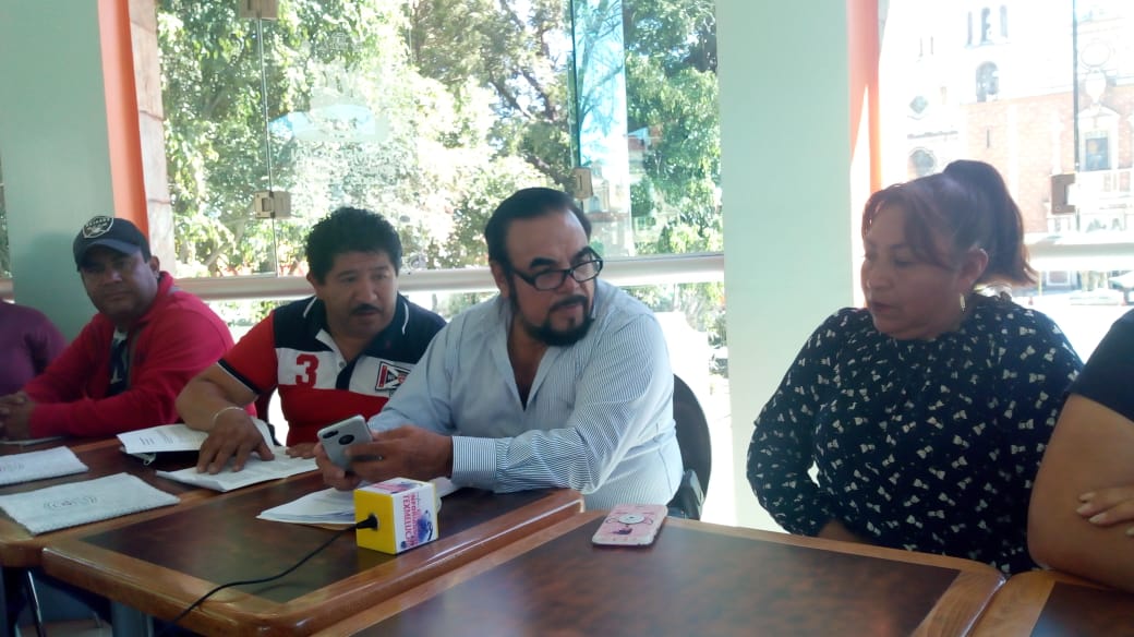 Ambulantes de Texmelucan piden revocación de mandato de Norma Layón