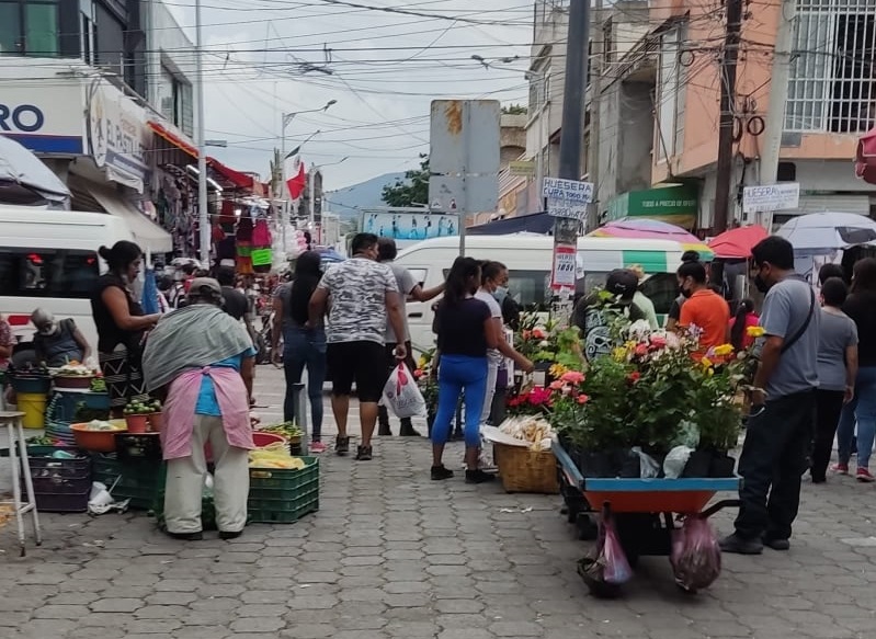 Protestan ambulantes y acusan hostigamiento de autoridades de Tehuacán