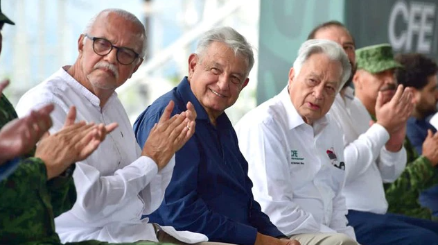 Al presidente en temas energéticos le mienten