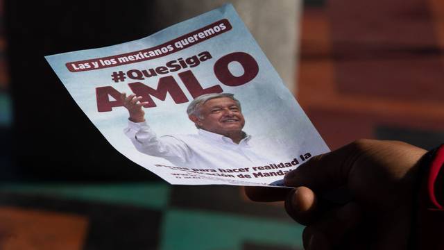 El penoso populismo presidencial