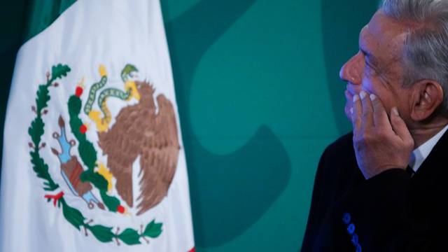 Entre víboras y el Estado laico