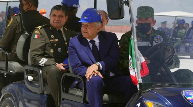 ¿Armando La Paz?
