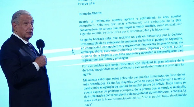 El presidente AMLO no sabe de quién está rodeado