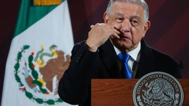 Gasto bulímico del INE, y localismo de AMLO y Claudia