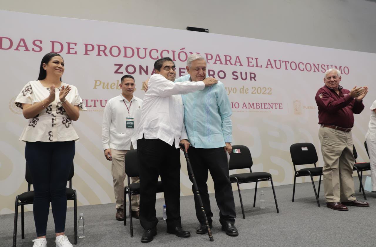 Destaca Barbosa ante AMLO que su Gobierno destina 3 mil mdp para el campo en Puebla