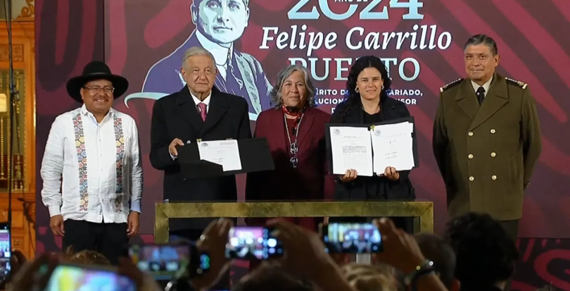 AMLO firma reformas de la Guardia Nacional y de pueblos indígenas