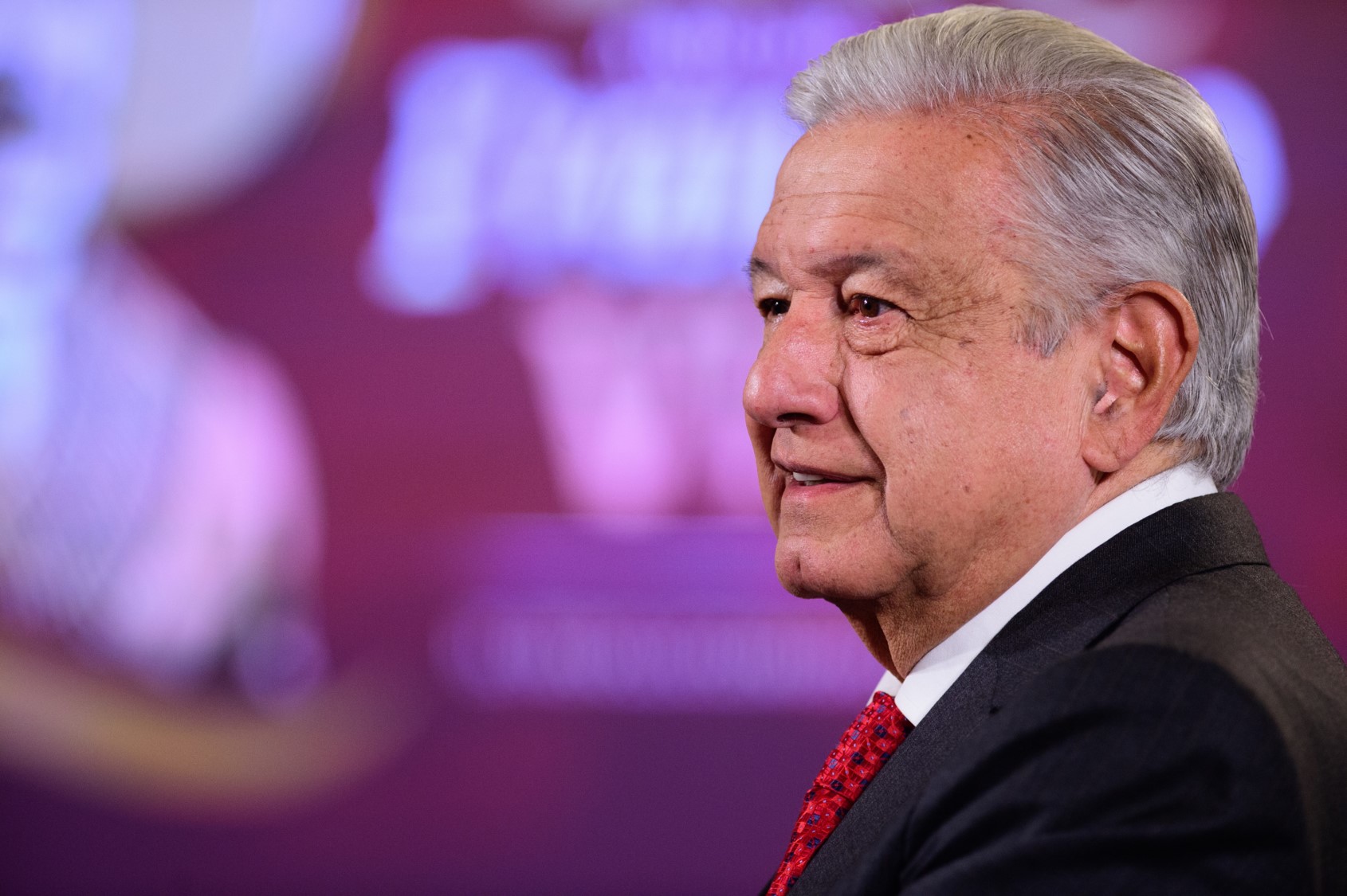 Se debe extender debate sobre jornada laboral de 40 horas: AMLO