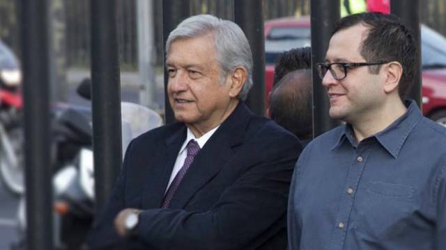 Resiste, José Ramón: no es contra ti, es contra tu padre que no les da dinero; así, de plano