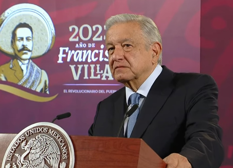 AMLO renuncia a su militancia en Morena