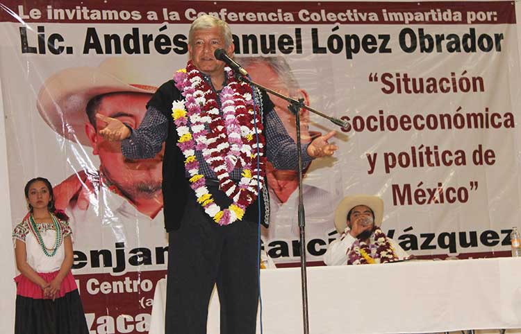 Moreno Valle pone candidatos en PAN, PRD y PRI: AMLO