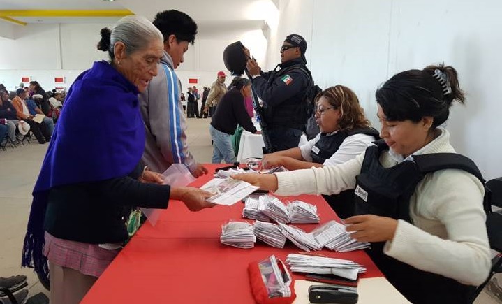 Gobierno estatal jubiló a 200 trabajadores, el doble que en el pasado