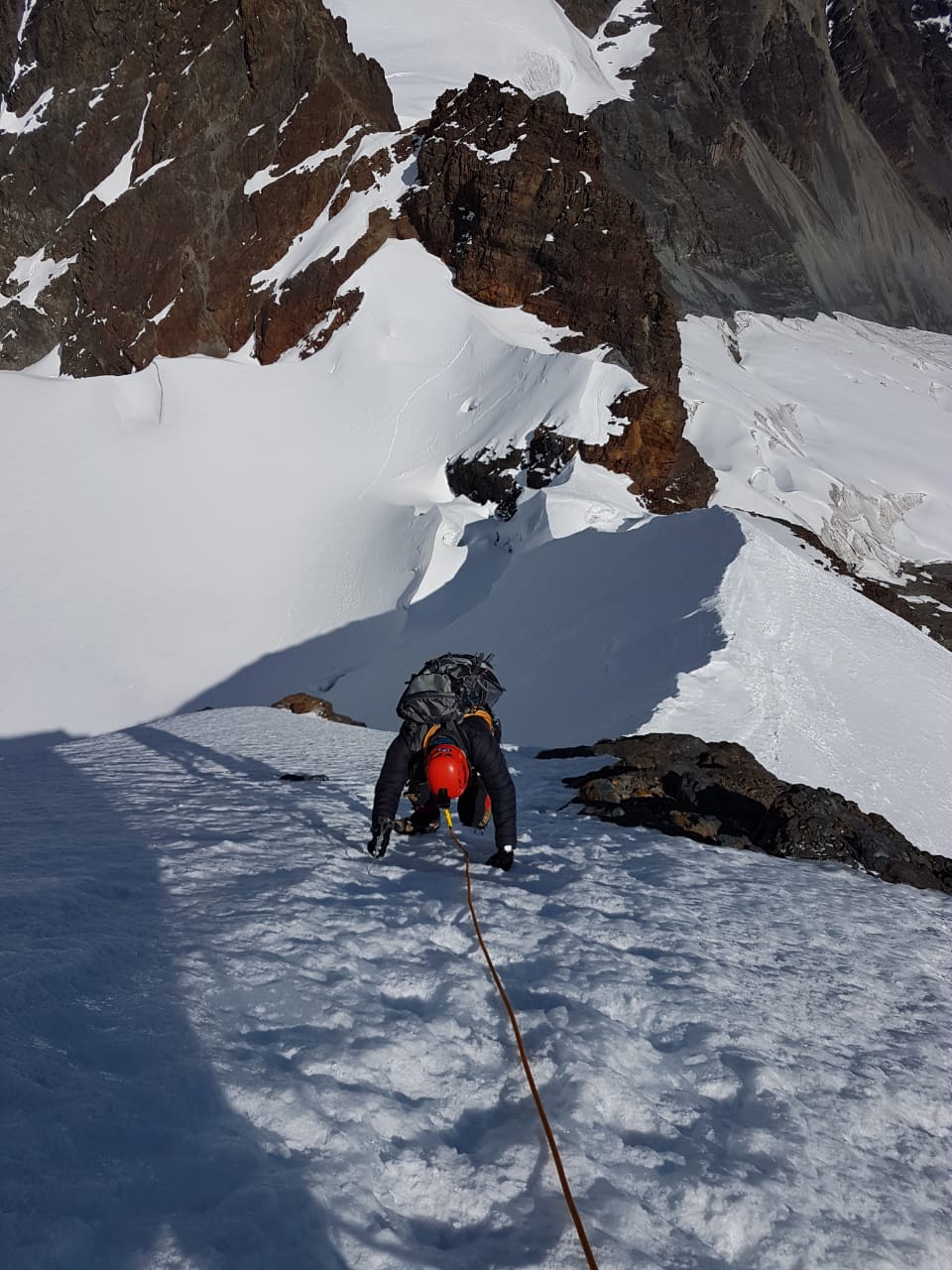 Alpinistas poblanos conquistan 5 montañas de Los Andes