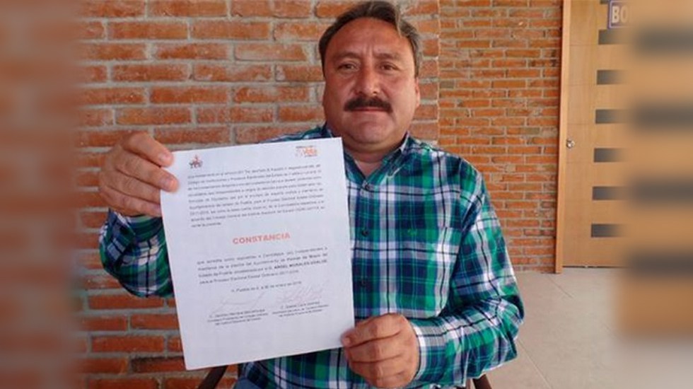 Por falta de credencial, se queda sin votar Ángel Morales Ugalde