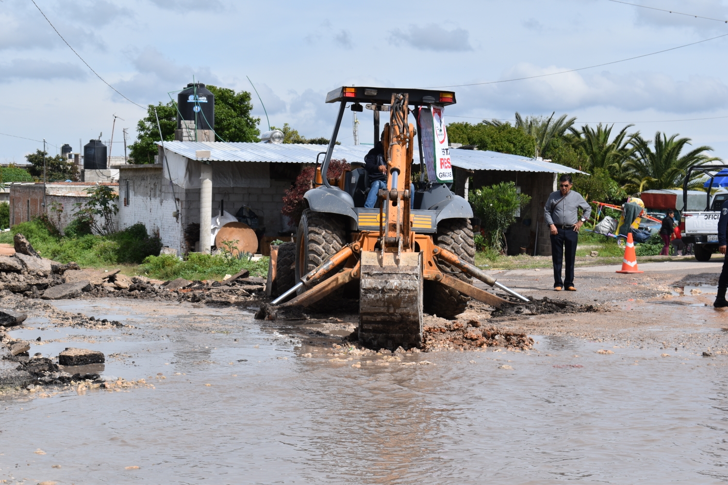 Construyen vado para evitar inundaciones en Ixcaquixtla
