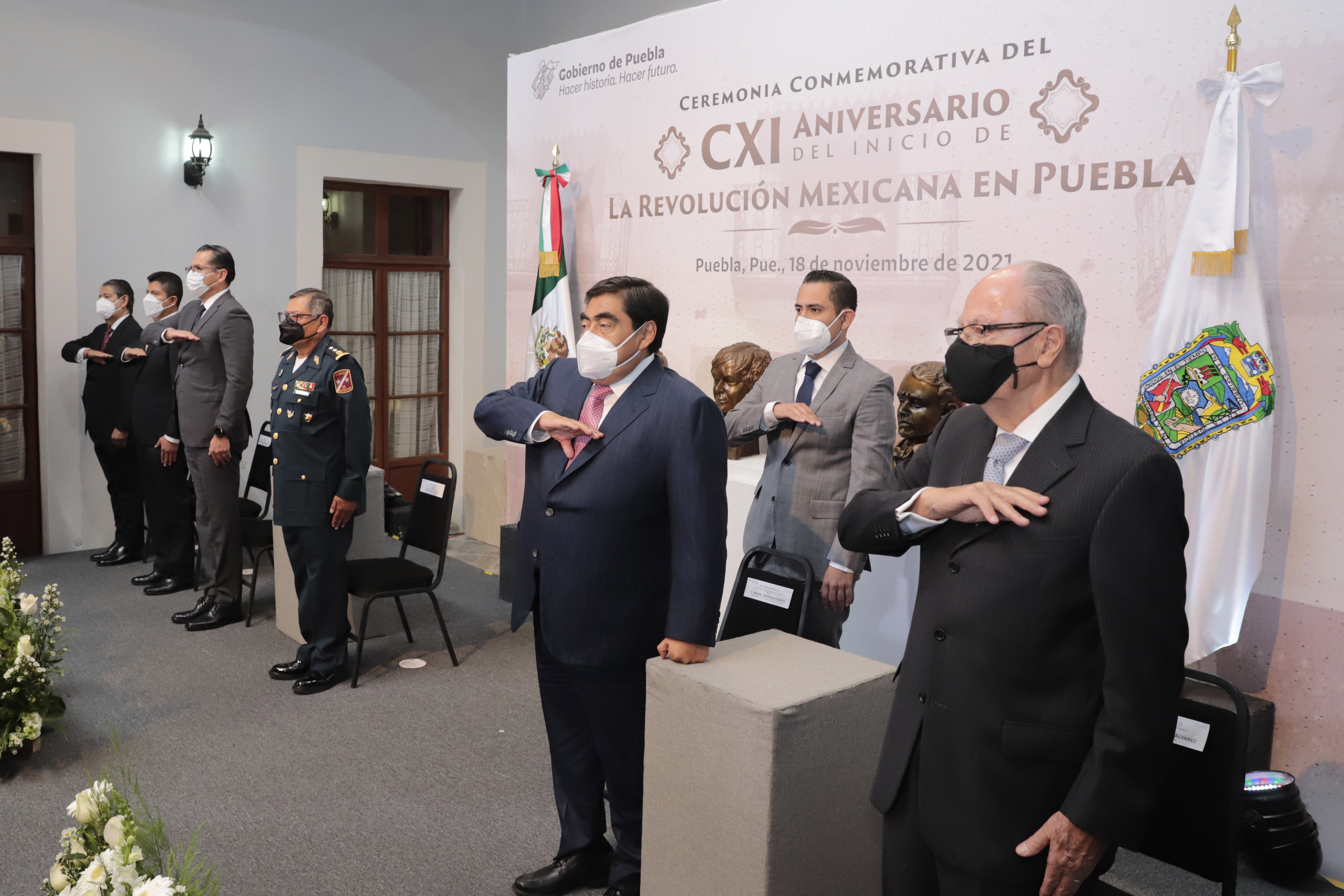 Encabeza MBH ceremonia por el aniversario del inicio de la Revolución en Puebla