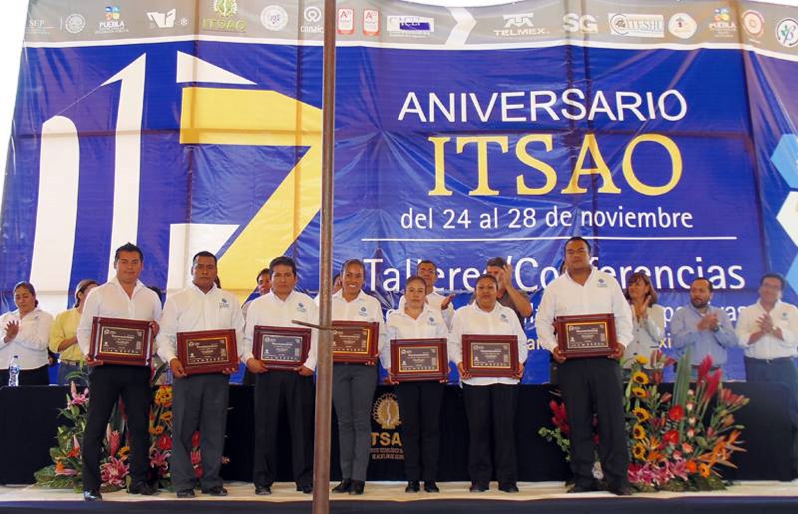 Festeja el ITSAO 17 años de labor educativa en la Mixteca 