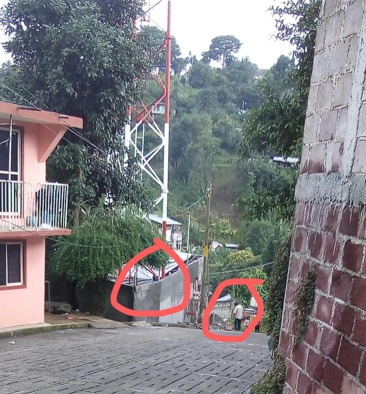 Sin permiso instalan antena en colonia de Huauchinango