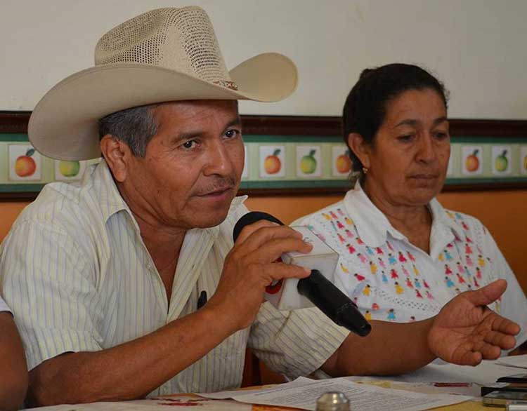 Antorchistas denuncian amenazas del edil de Xayacatlán