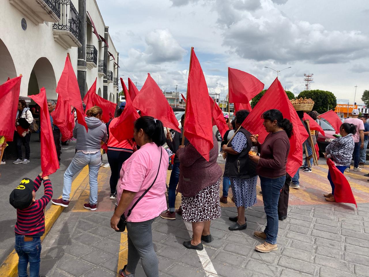 Antorchistas exigen obras y se manifiestan en Huejotzingo