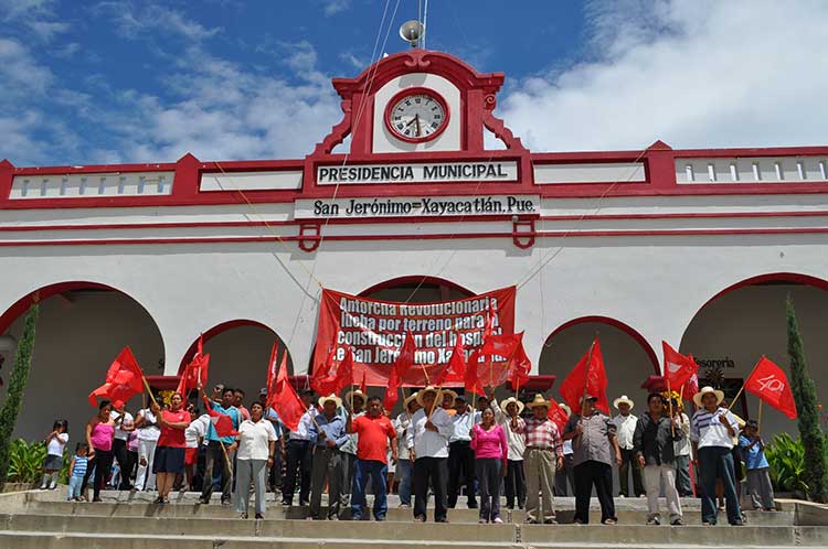 Antorchistas darán el Grito de Independencia en palacio de Xayacatlán
