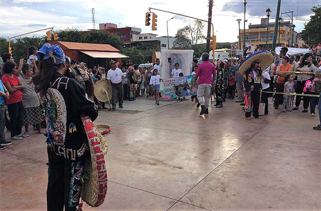 Recibe edil de Acatlán a la Antorcha Guadalupana México New York