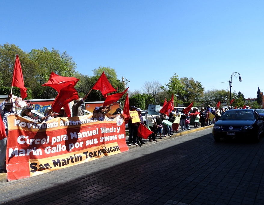 Antorchistas exigen aclarar homicidio de edil de Huitzilan