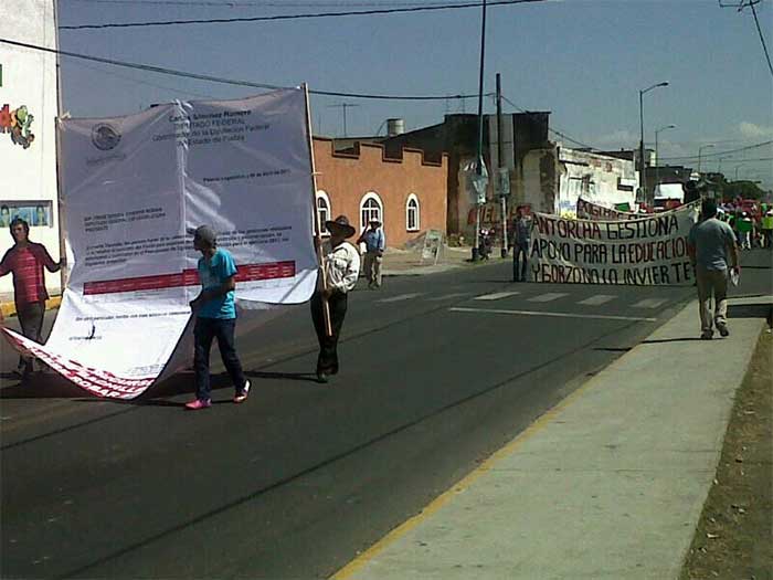 Intensifica Antorcha Campesina protestas contra edil de Huejotzingo