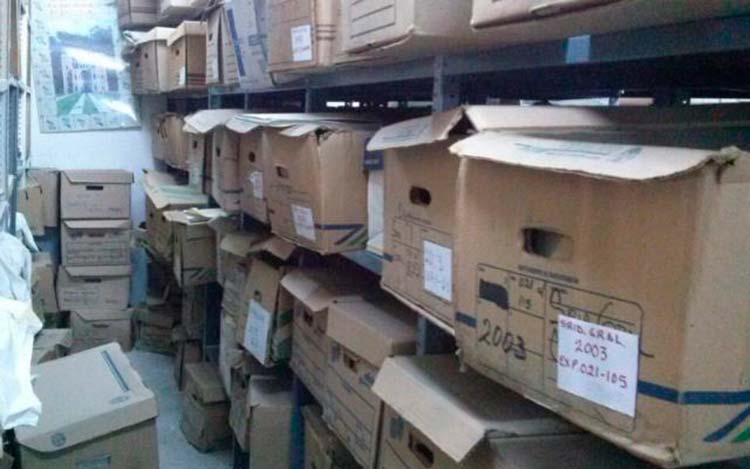 Fuera de servicio la mitad de archivos en municipios de Puebla