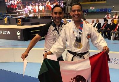 Poblano gana oro en Europa en competencia de Karate