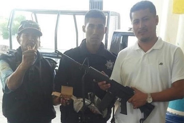 Entregan nuevo armamento a policías de San Pablo Anicano