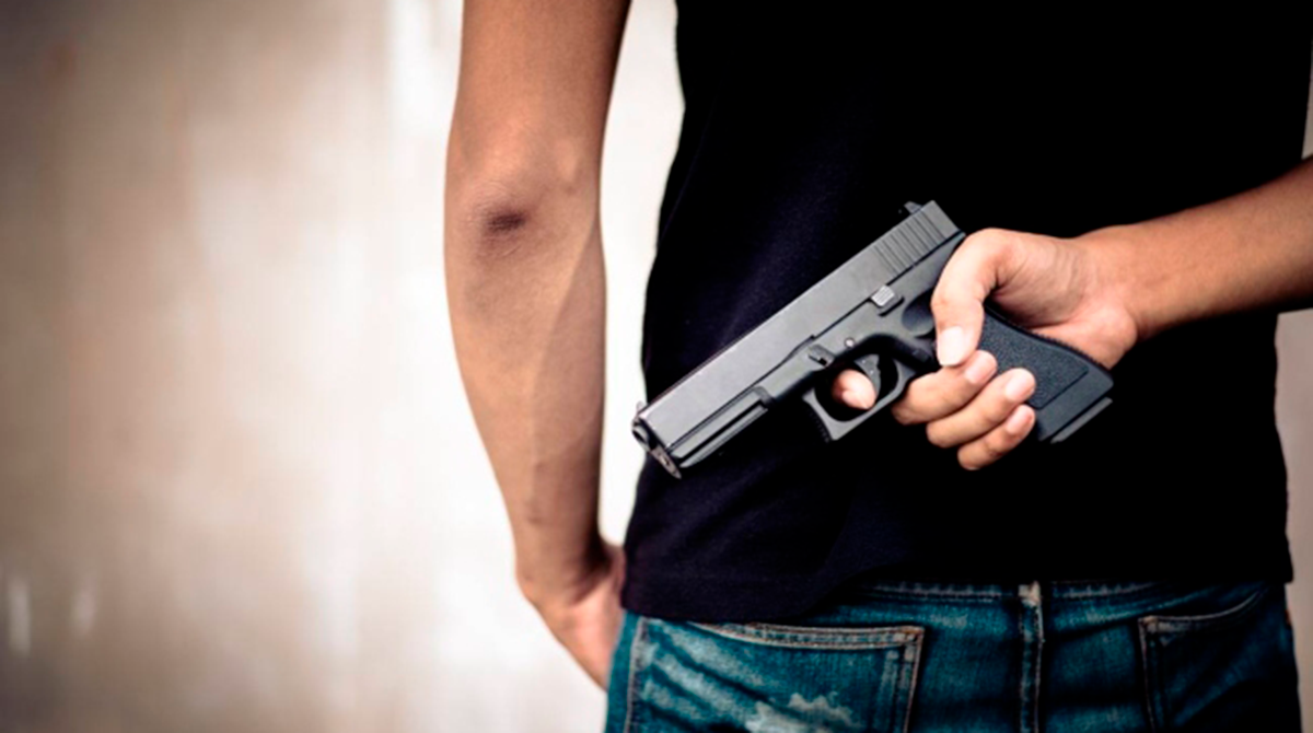 Sujetos atracan tienda de celulares en Acatlán