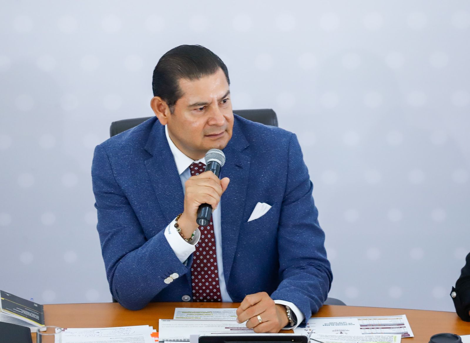Coordinado con IMSS-Bienestar, Puebla duplicará matrícula de estudiantes de medicina