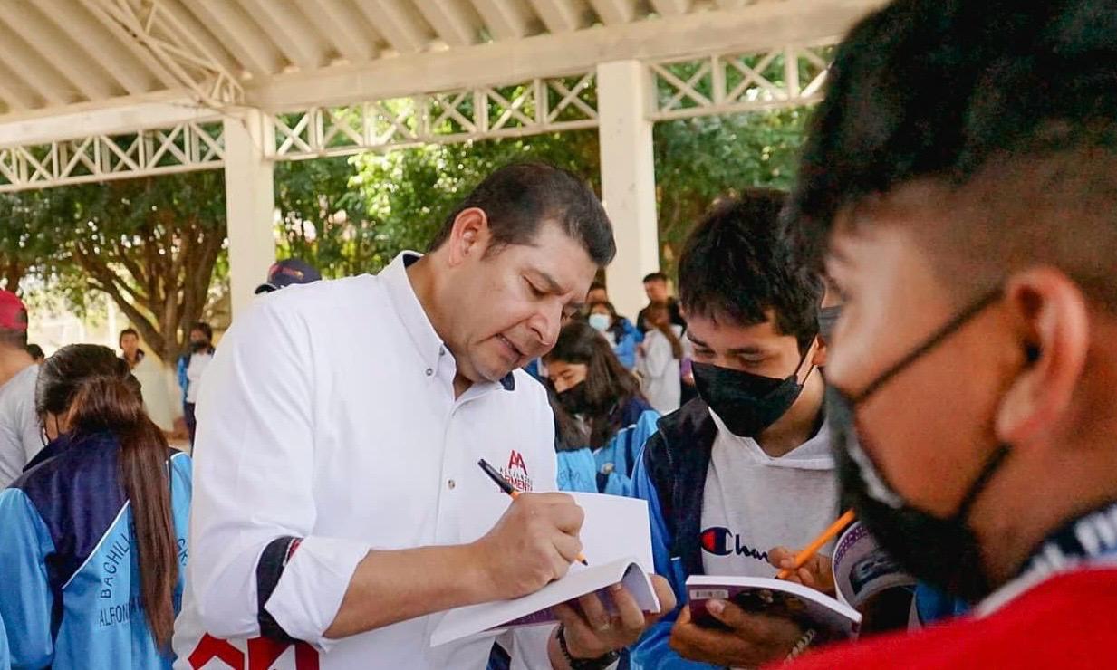 Con apoyo de Sheinbaum, llegará la Universidad Rosario Castellanos a Puebla