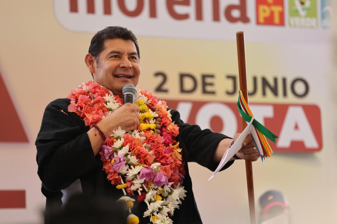 Armenta ofrece respeto y desarrollo económico a las comunidades indígenas