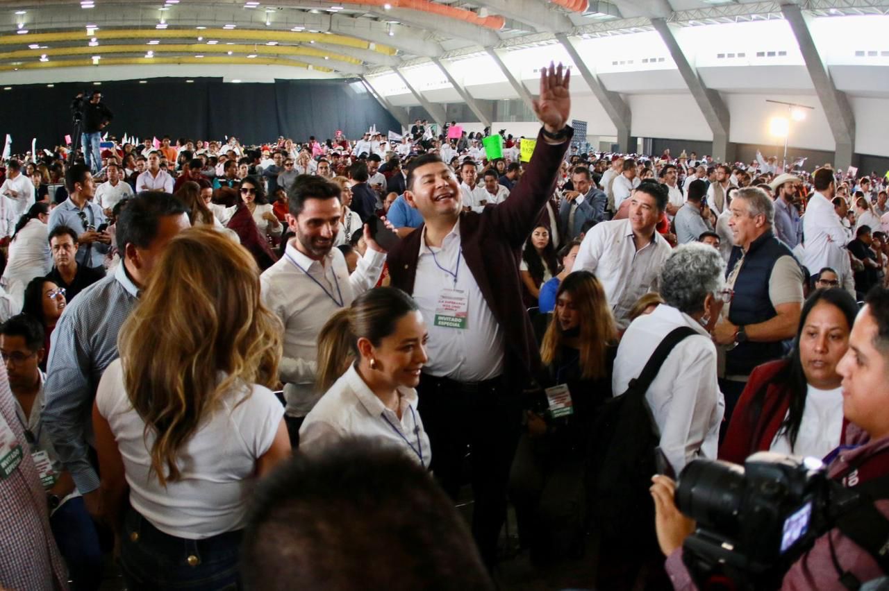 Más de 20 mil poblano reciben a Sheinbaum este sábado