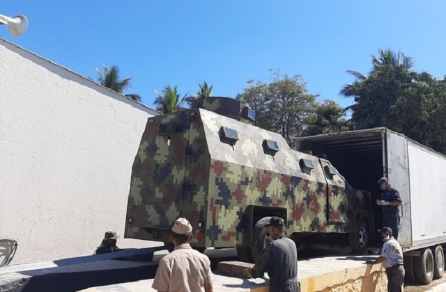 Incauta la Marina vehículos con blindaje artesanal en Jalisco