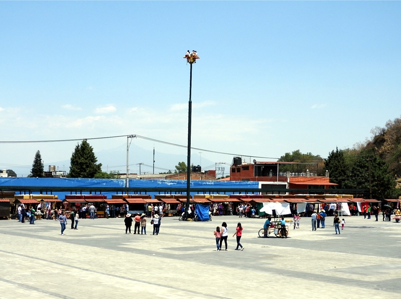 Inicia instalación de artesanos en el Parque Soria de Cholula