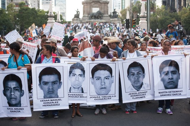 Gobierno federal denuncia a juez del caso Ayotzinapa