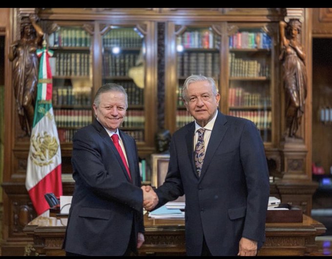 Los títeres de Palacio