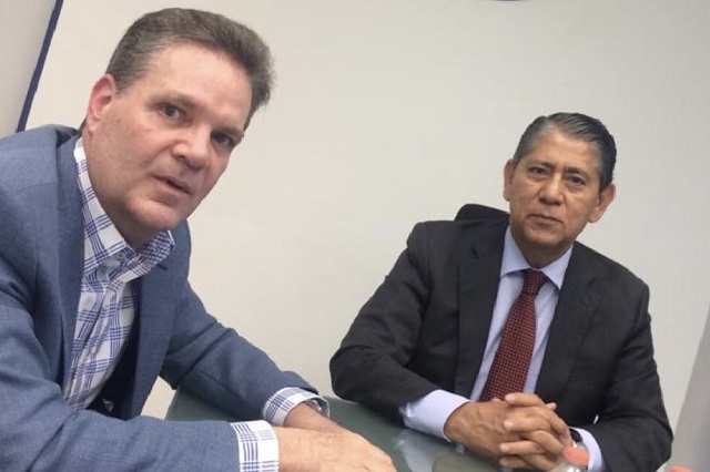 Castagné se reúne con fiscal; exige justicia para su hijo