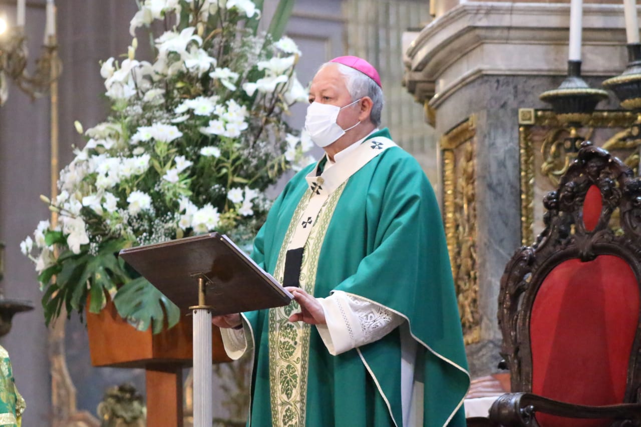 Ofrece misa arzobispo de Puebla por personas desaparecidas